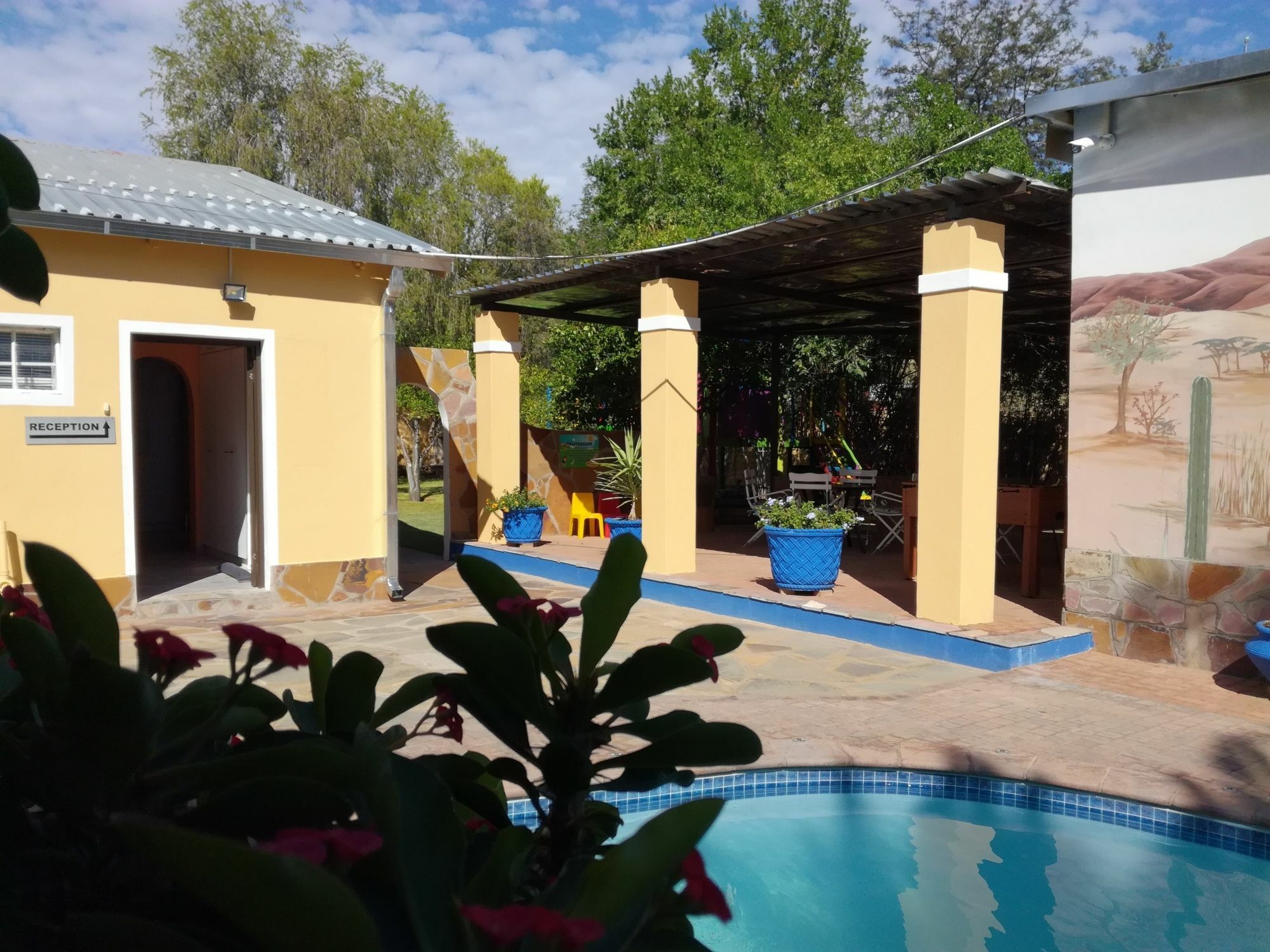 Capbon Guesthouse Windhoek Esterno foto